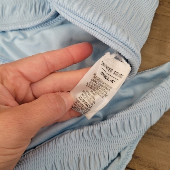 O'neill SaltWater Solid Textured Flamenco Bikini Set Top Size XS - Picture 8 of 8